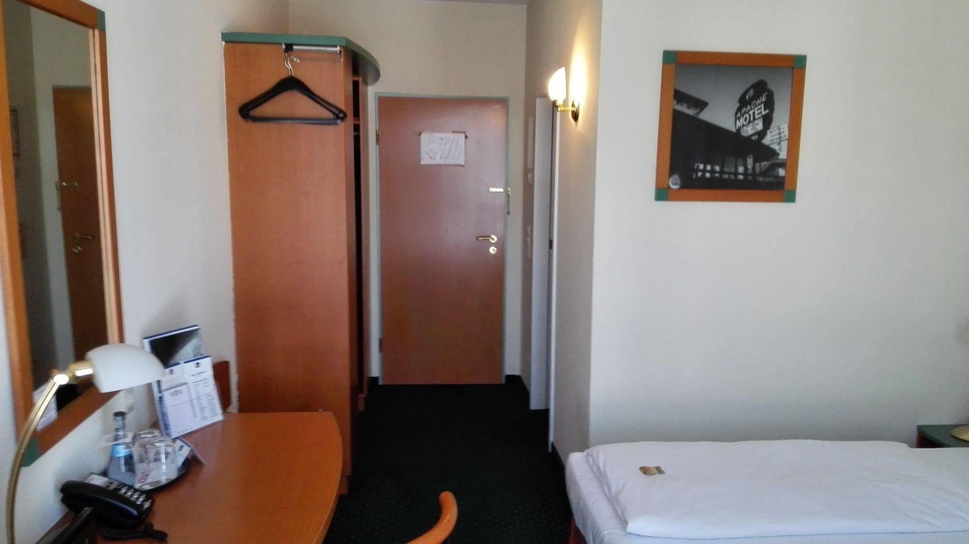 Trip Inn Hotel Dasing-Augsburg Exterior foto